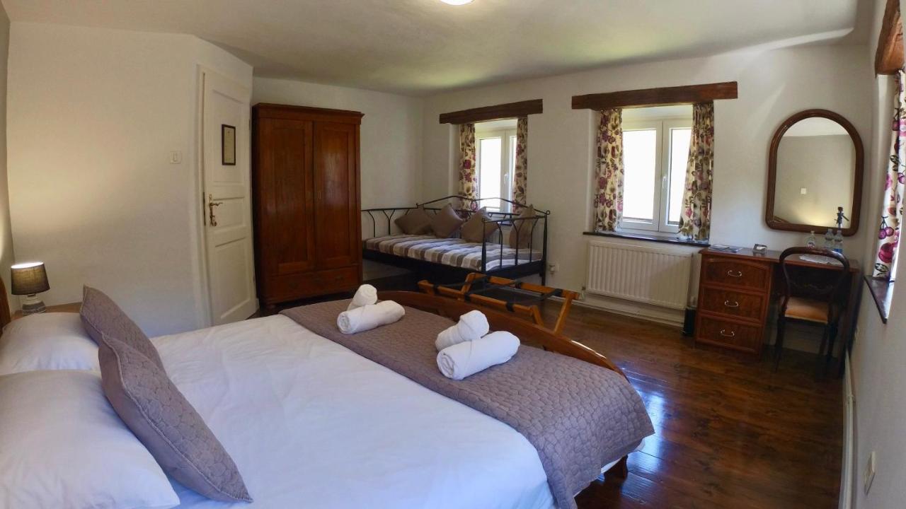 Hisa Brdo Guesthouse&Motorcycle Tours Tolmin Extérieur photo