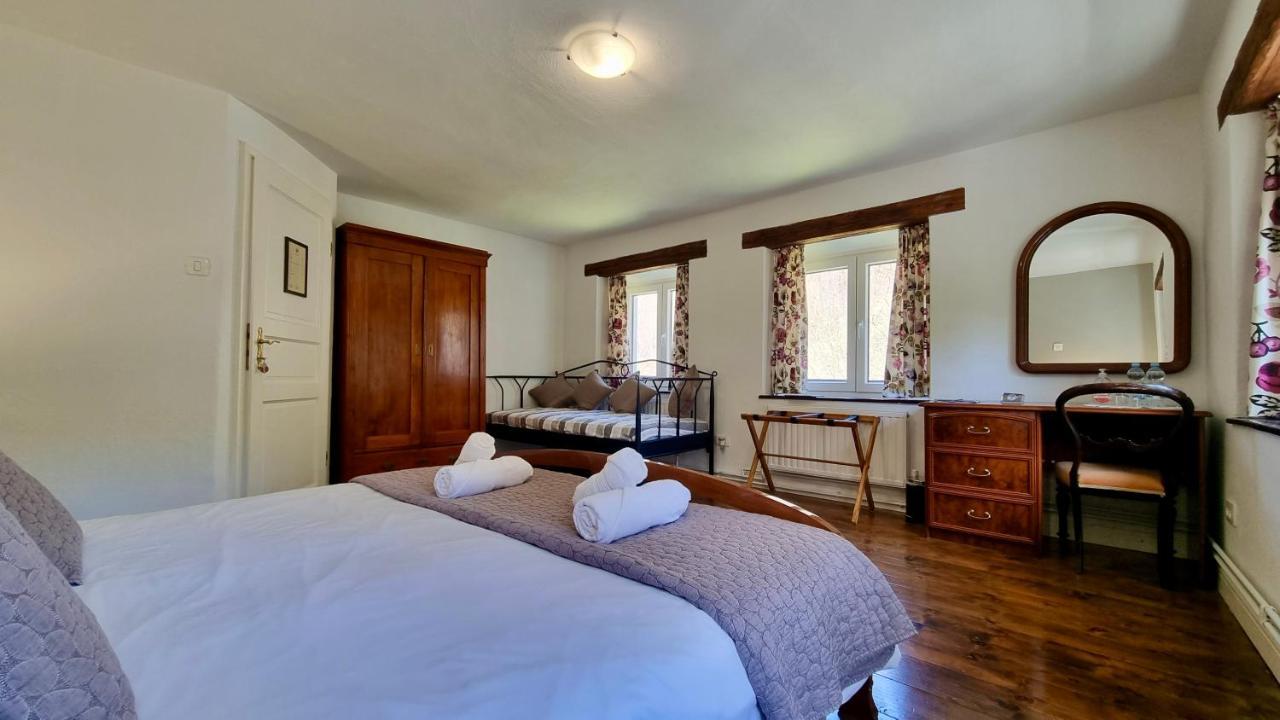Hisa Brdo Guesthouse&Motorcycle Tours Tolmin Extérieur photo