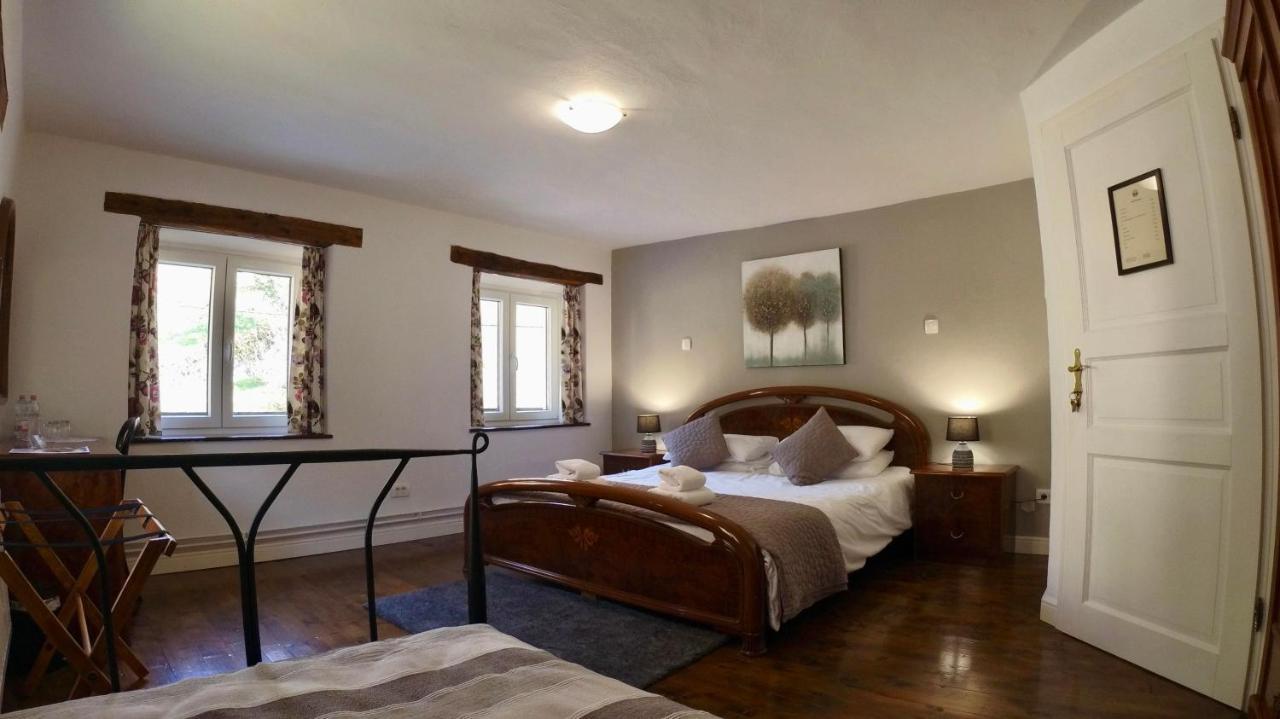 Hisa Brdo Guesthouse&Motorcycle Tours Tolmin Extérieur photo