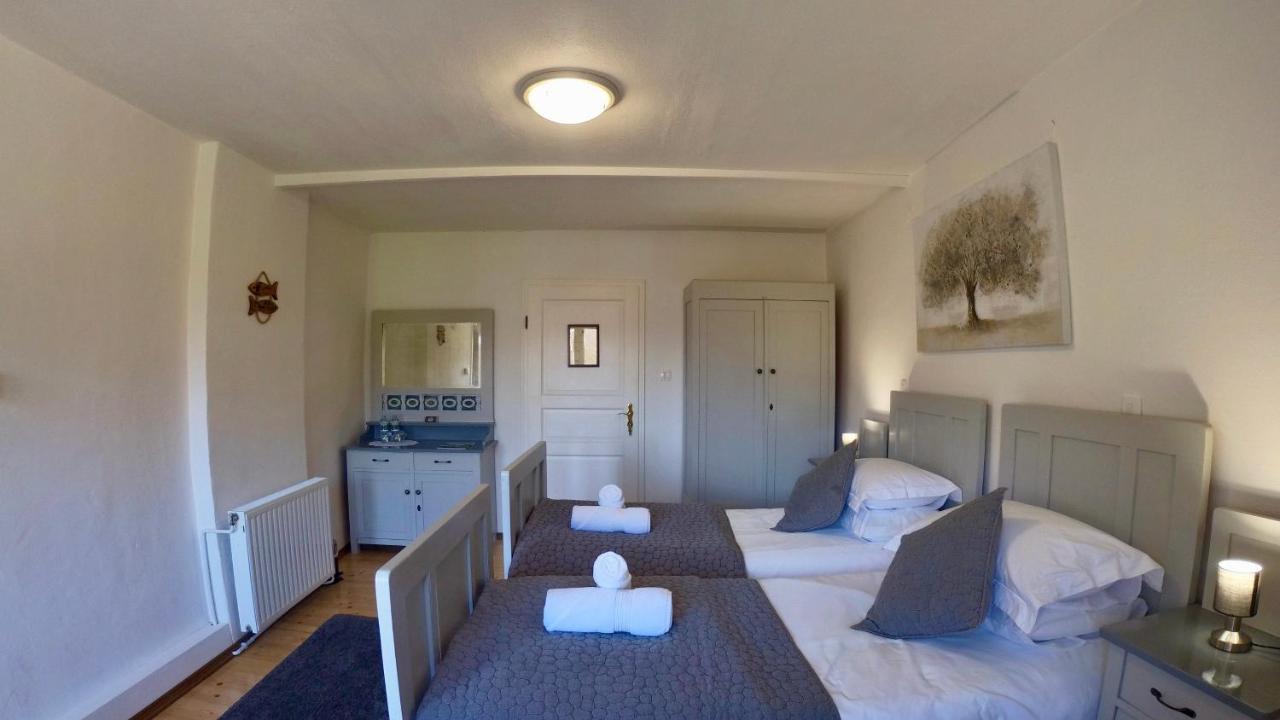 Hisa Brdo Guesthouse&Motorcycle Tours Tolmin Extérieur photo