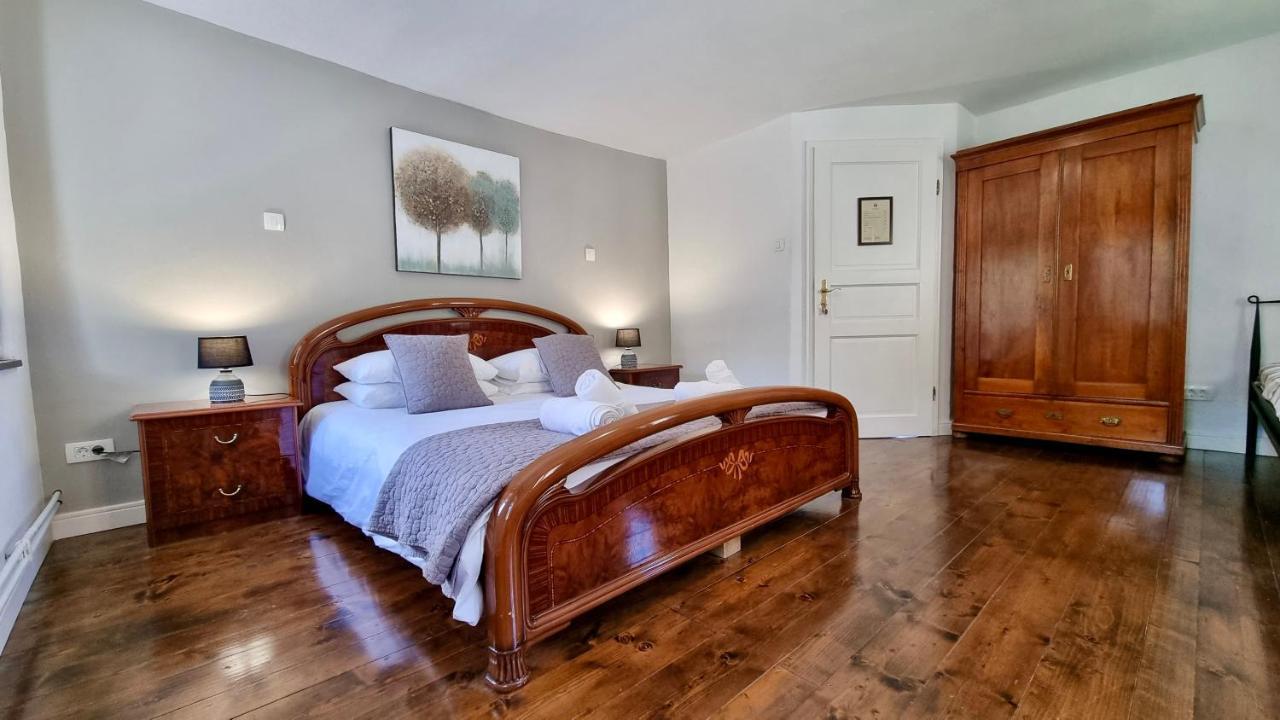 Hisa Brdo Guesthouse&Motorcycle Tours Tolmin Extérieur photo