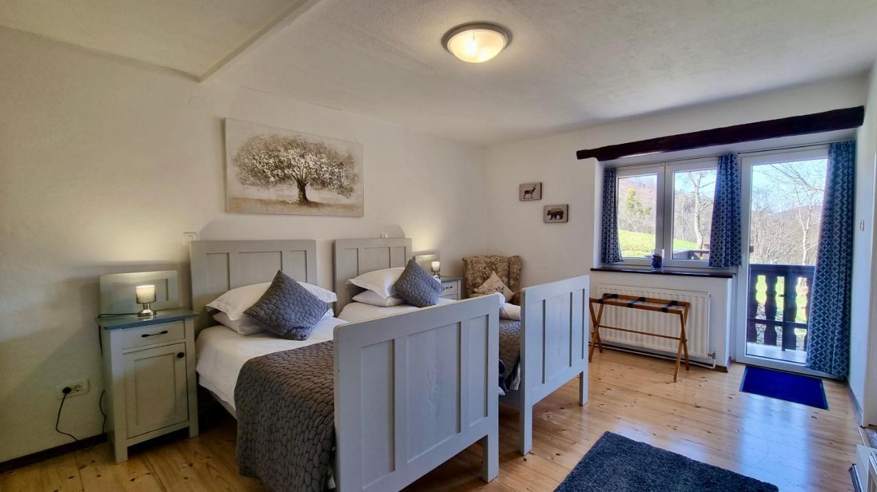 Hisa Brdo Guesthouse&Motorcycle Tours Tolmin Extérieur photo