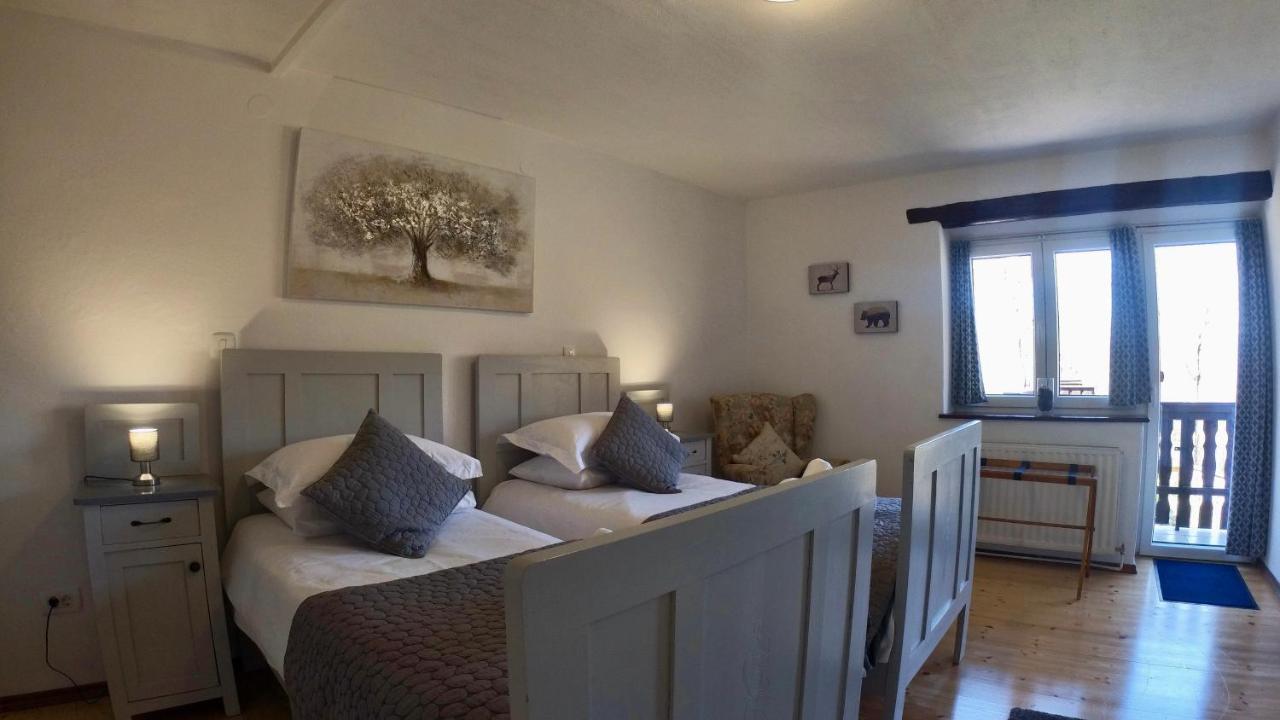 Hisa Brdo Guesthouse&Motorcycle Tours Tolmin Extérieur photo