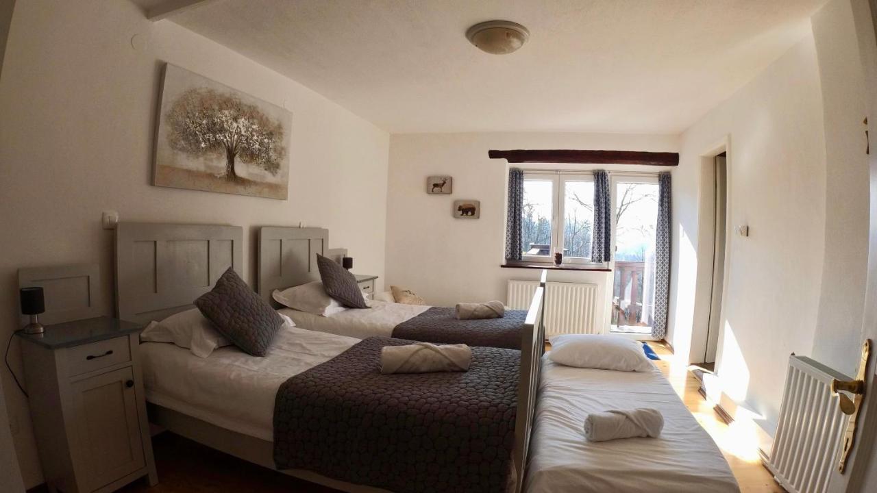 Hisa Brdo Guesthouse&Motorcycle Tours Tolmin Extérieur photo