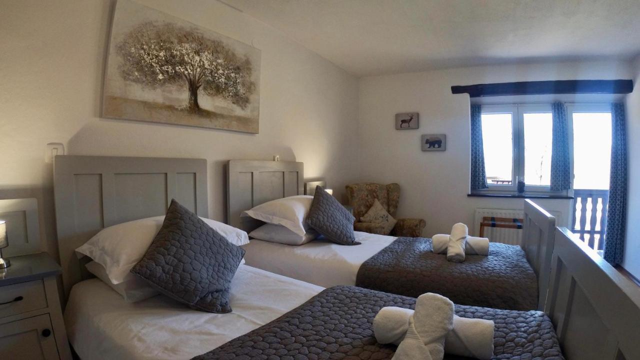 Hisa Brdo Guesthouse&Motorcycle Tours Tolmin Extérieur photo