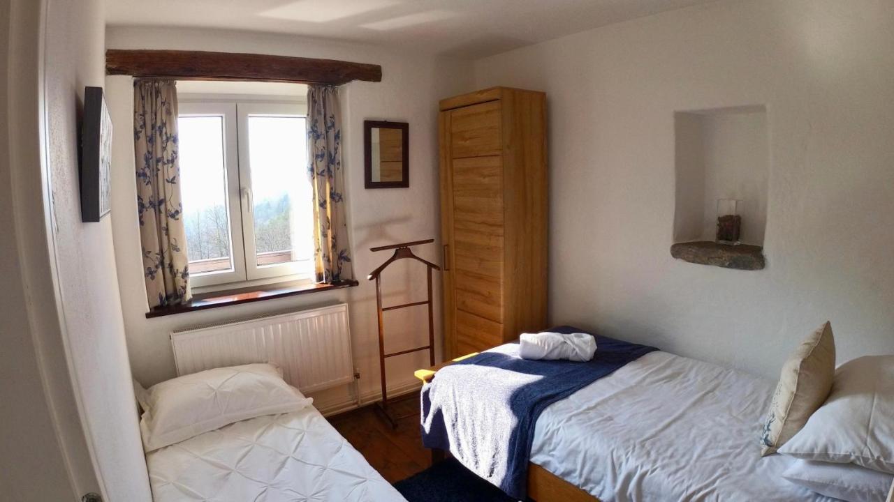 Hisa Brdo Guesthouse&Motorcycle Tours Tolmin Extérieur photo